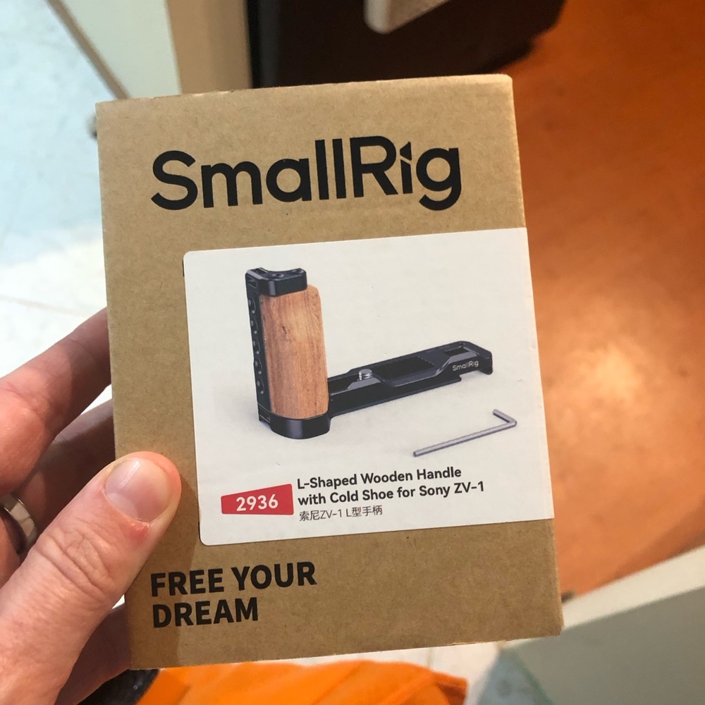 SmallRig L-Shaped Wooden Handle for Sony ZV-1